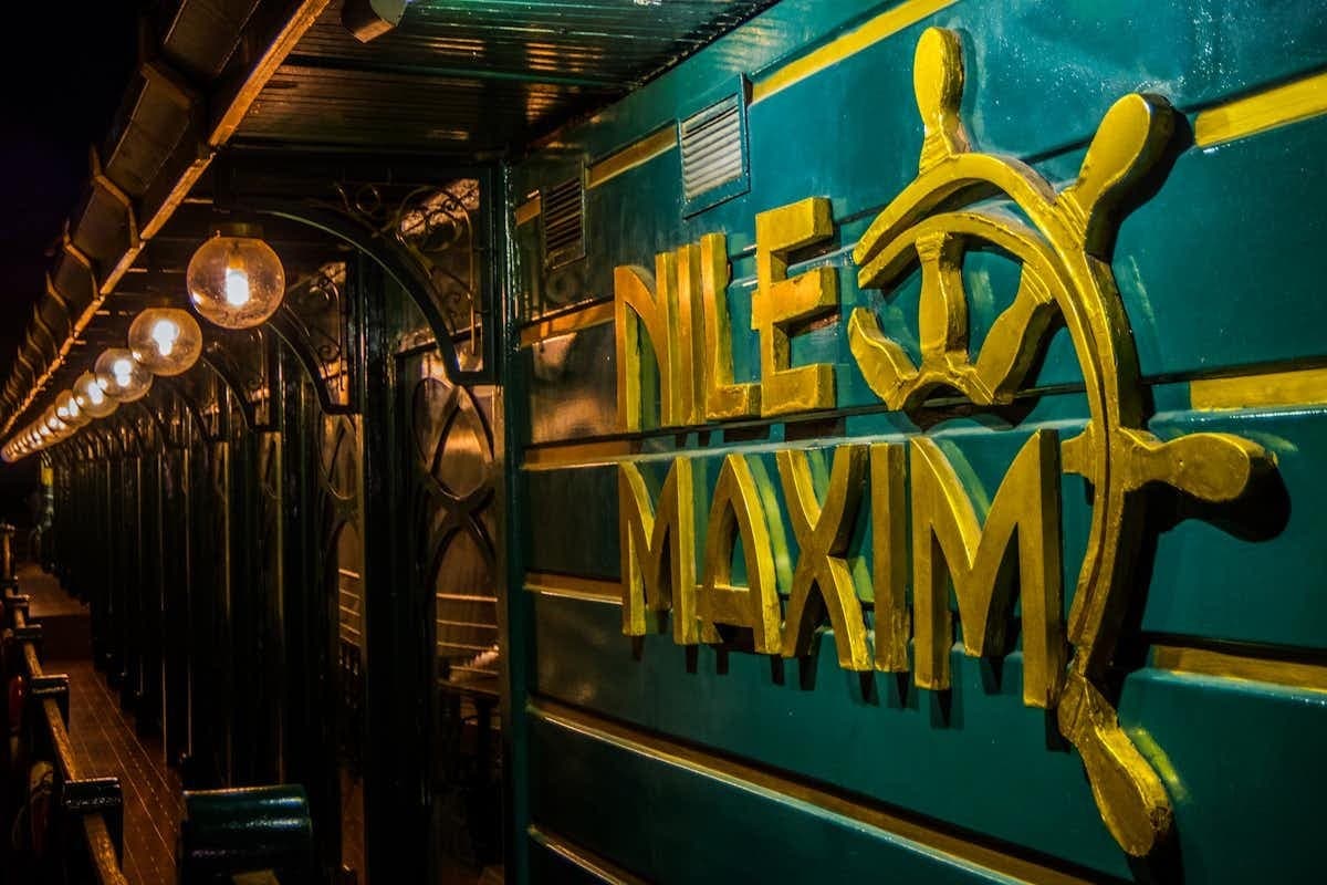 Cairo: Nile Maxim Dinner Cruise + Belly Dance & Tanura + Optional Transfers