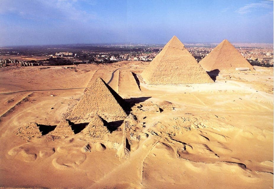 Giza Pyramids and Egyptian Museum