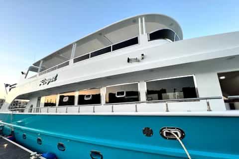 Hurghada: Royal Luxury VIP Cruise to Orange Bay with Lunch