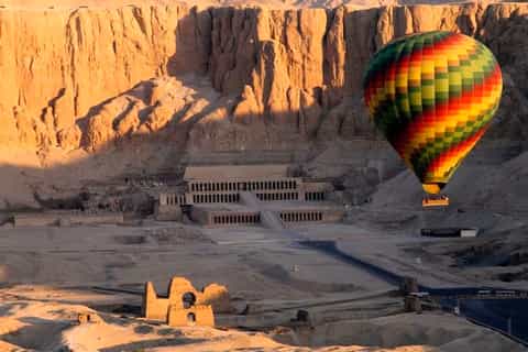 Luxor: Hot Air Balloon Ride with Full-Day Sights Tour