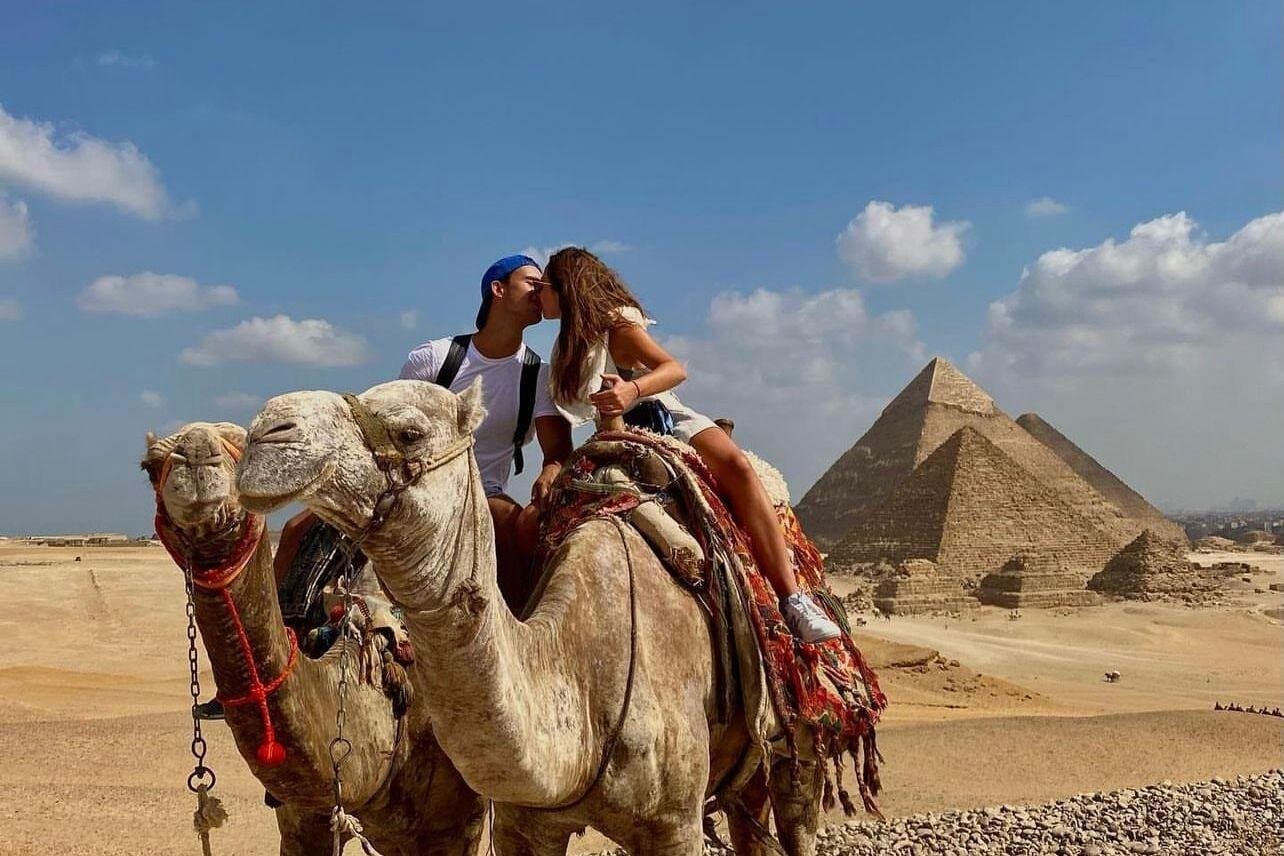 Private Tour in Giza Pyramids, Memphis and Sakkara from Cairo