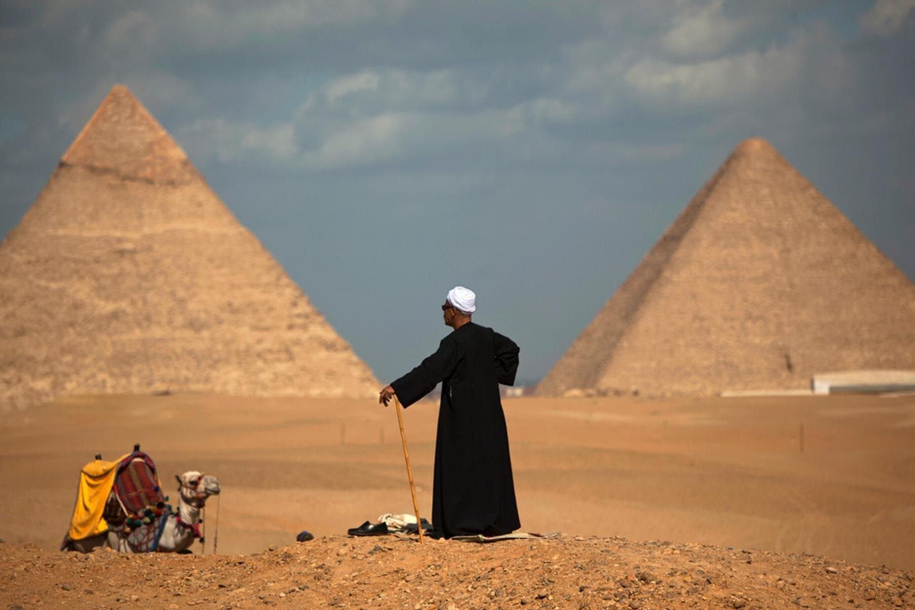 Private Egypt Travel: Giza Pyramids, Sakkara & Memphis Tour