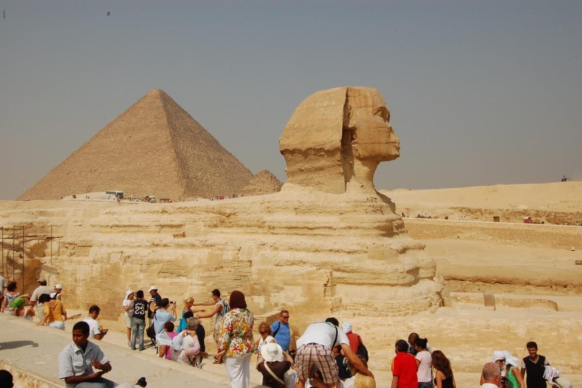 Day Tour to Pyramids and Sphinx & Riding camels
