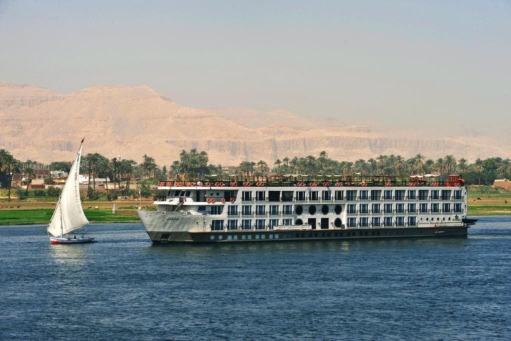 Deluxe Nile Cruise From Aswan To Luxor
