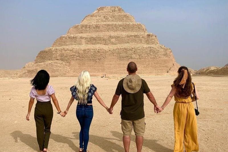Day tour Giza Pyramids,Memphis & Sakkara