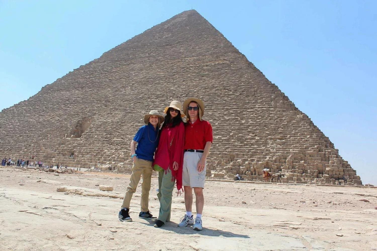 Guided Tour of Giza Pyramids and the Great Sphinx in Cairo