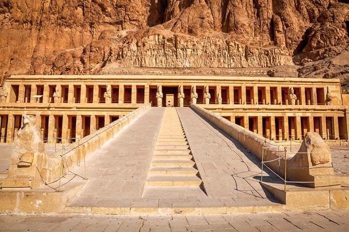 Valley of the kings & Hatshepsut temple & Colossi of Memnon Tour in Luxor