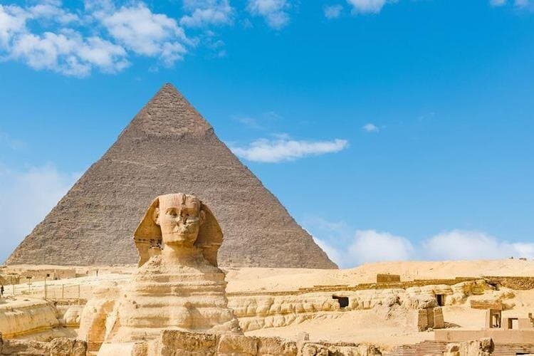 Full-Day Tour to Giza Pyramids, Memphis, and Saqqara with lunch