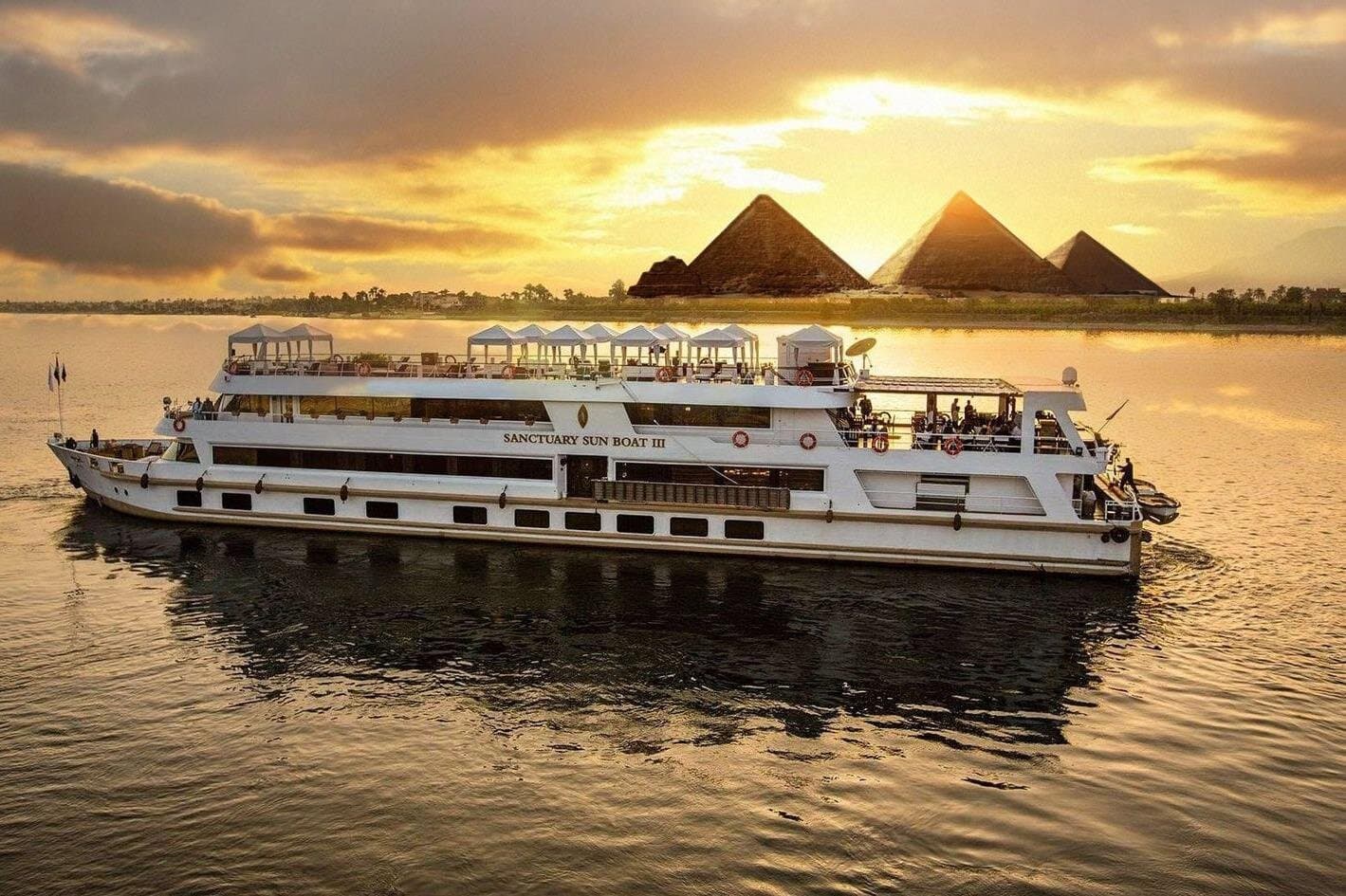 4 days Nile cruise luxor,Aswan,hot air balloon&abu simbel & train from Cairo
