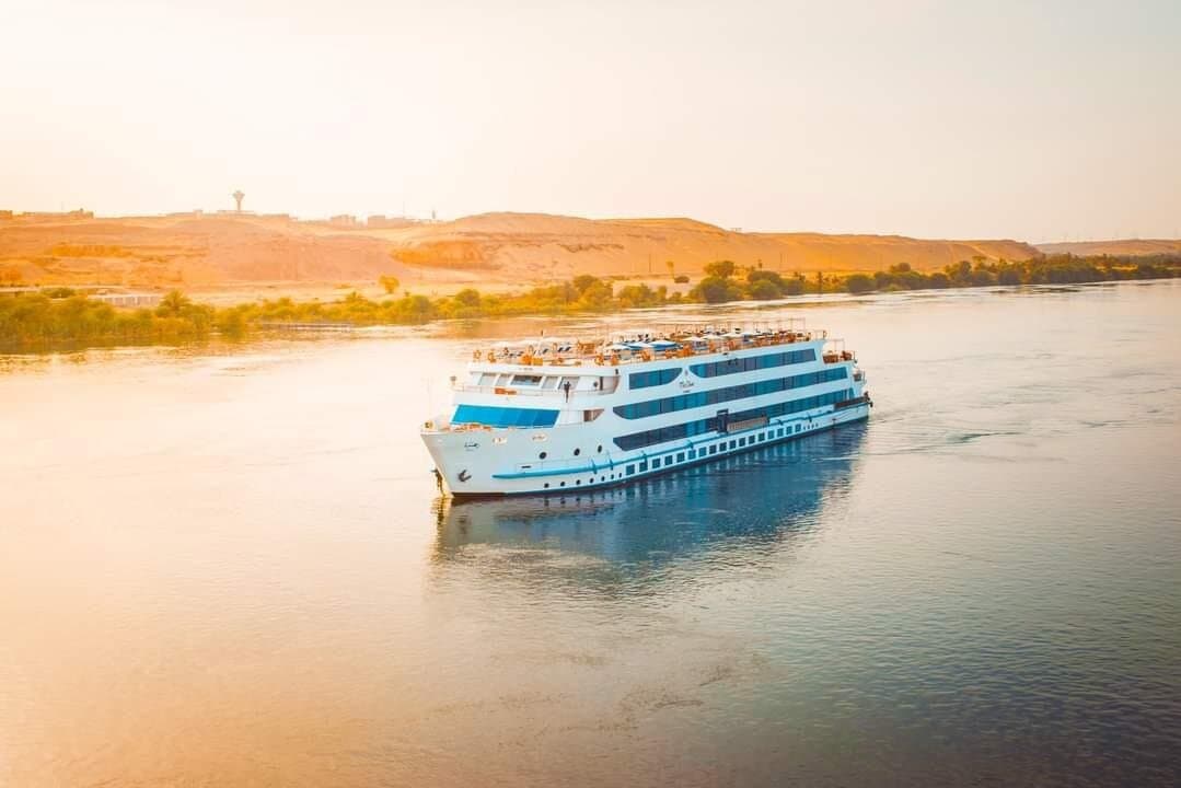 6 Days From cairo to Luxor&Aswan By Cruise with SL Train tickets