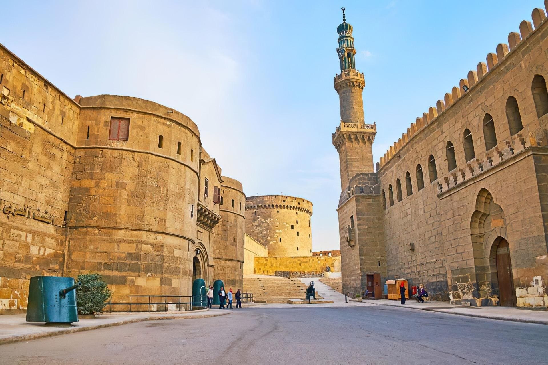 Guided Tour to old Cairo with lunch