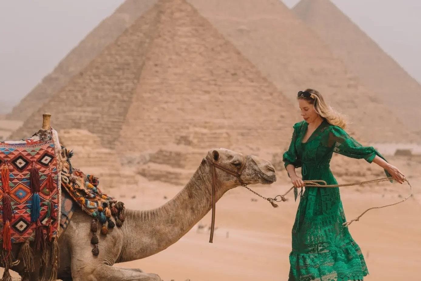 Giza Pyramids Sphinx and Egyptian Museum with Lunch Private Tour