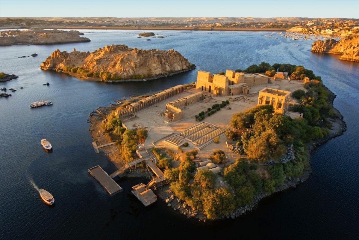 Private Luxor Aswan Tour Lunch Fee Guide Philae High Dam obelisk