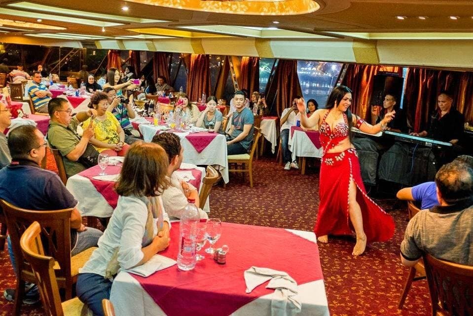 Local Dinner Cruise with Belly Dance Show in Cairo