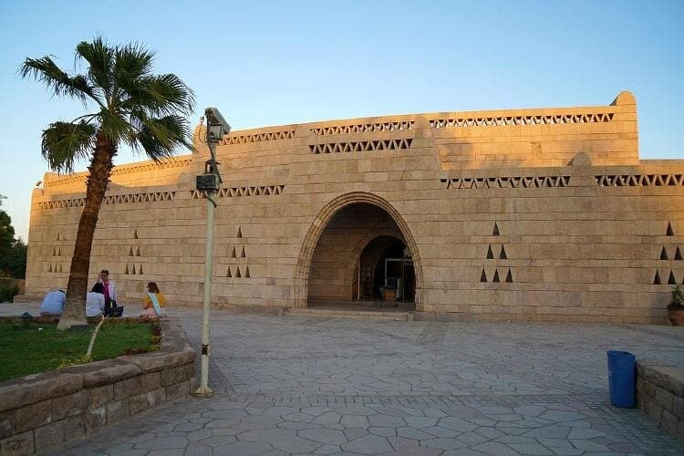 Private Aswan Tour: Kalabsha Temple & Nubian Museum