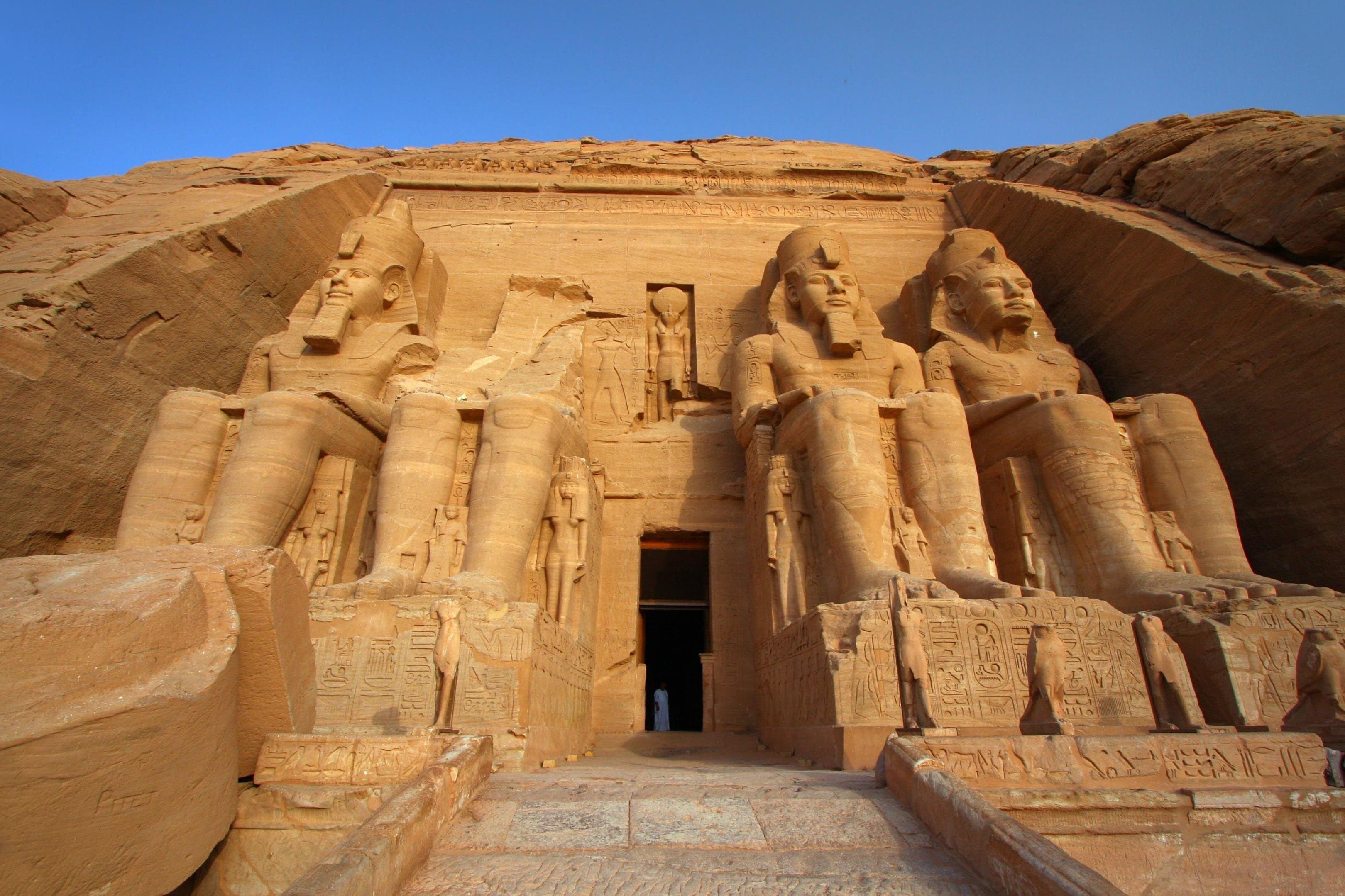 3-Nights Dahabya Cruise from Aswan to Luxor and Abu Simbel Temple