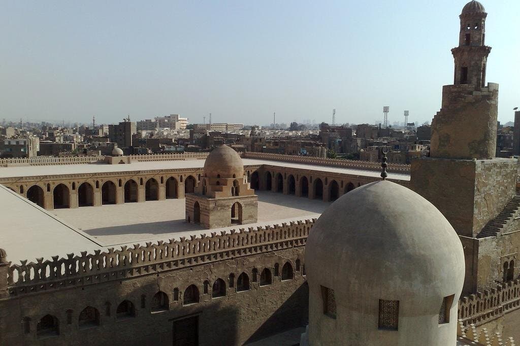 Private Guided Tour to the Mosques of Sultan Hassan, Al-Rifa'i, and Ibn Tulun in Cairo