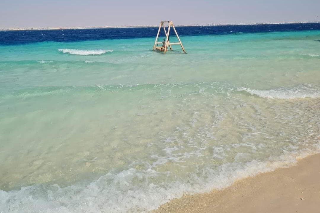 New Magawish Island by Luxury Boat with Lunch and Water Sports