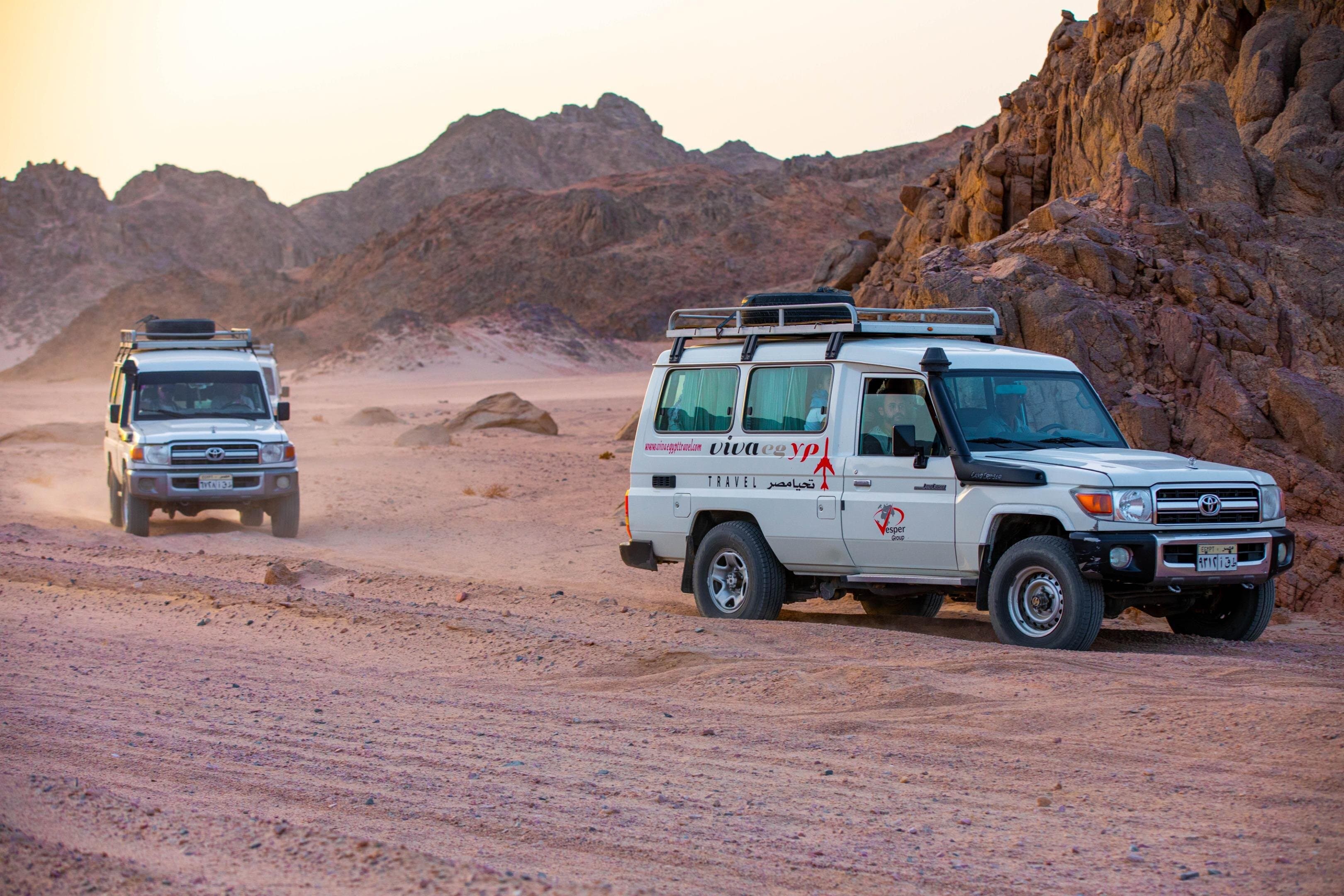 Hurghada Super Jeep Safari ATV quad, Dinner and Show