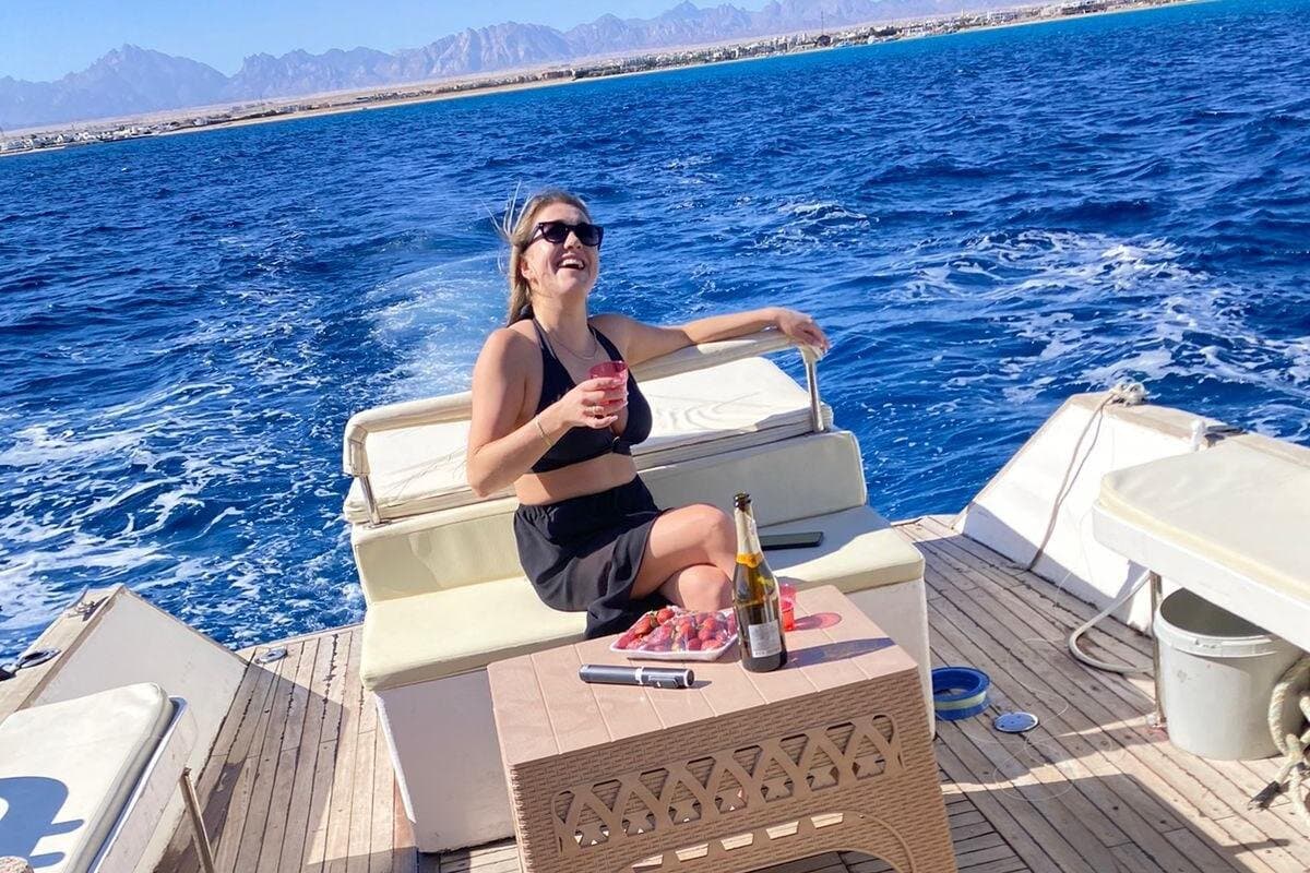 Exclusive Full Day Boat Trip Snorkeling and Island from Hurghada