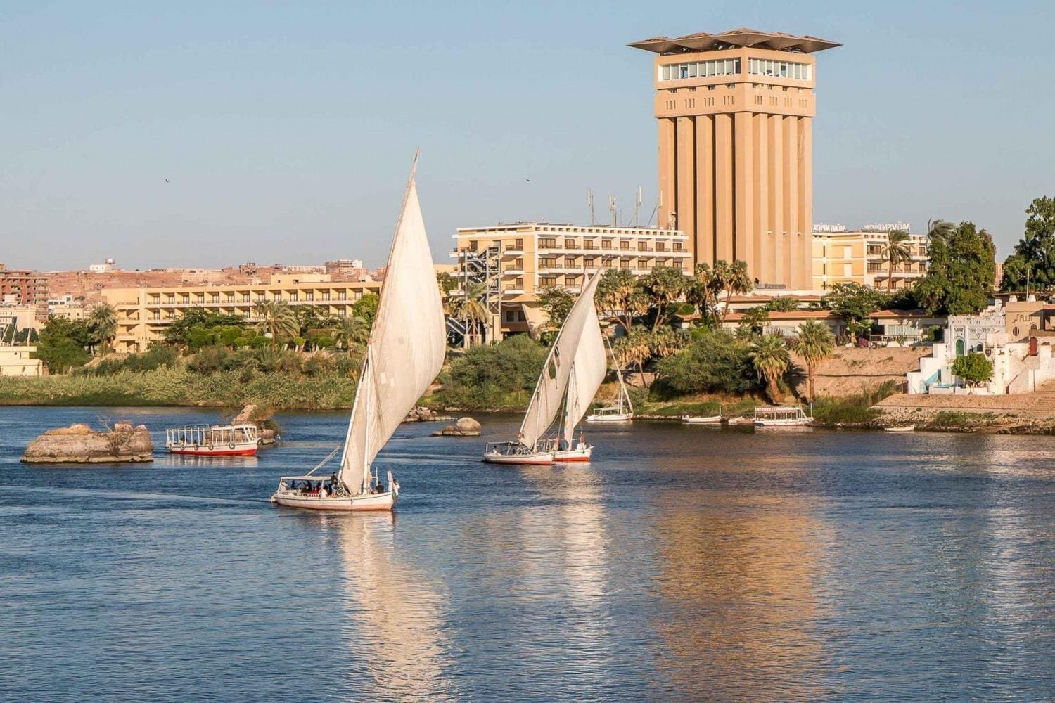 Cairo Nile Felucca Cruise with Lunch and Hotel Transfers