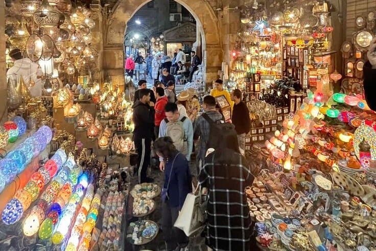 VIP Khan El Khalili Shopping and Nile Dinner Cruise