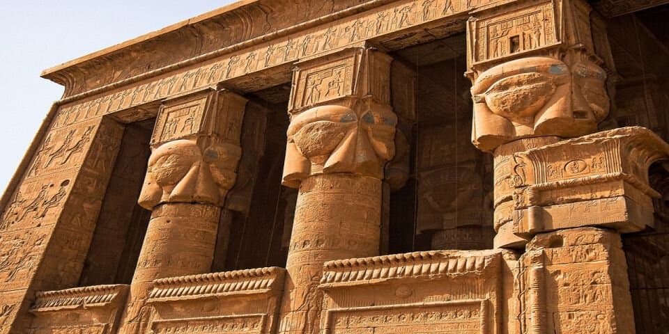 Luxor Day Tour to Abydos and Dendera Temples with Egyptologist