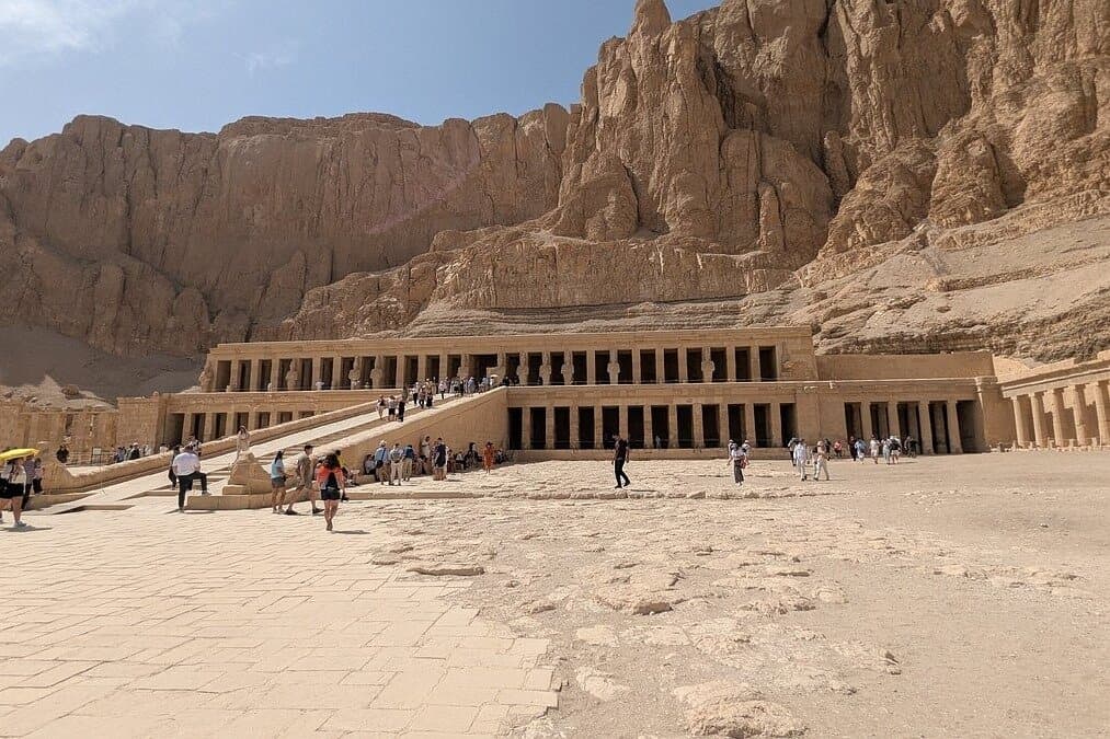 Luxor West Bank Tour And Sunset Felucca Ride Private