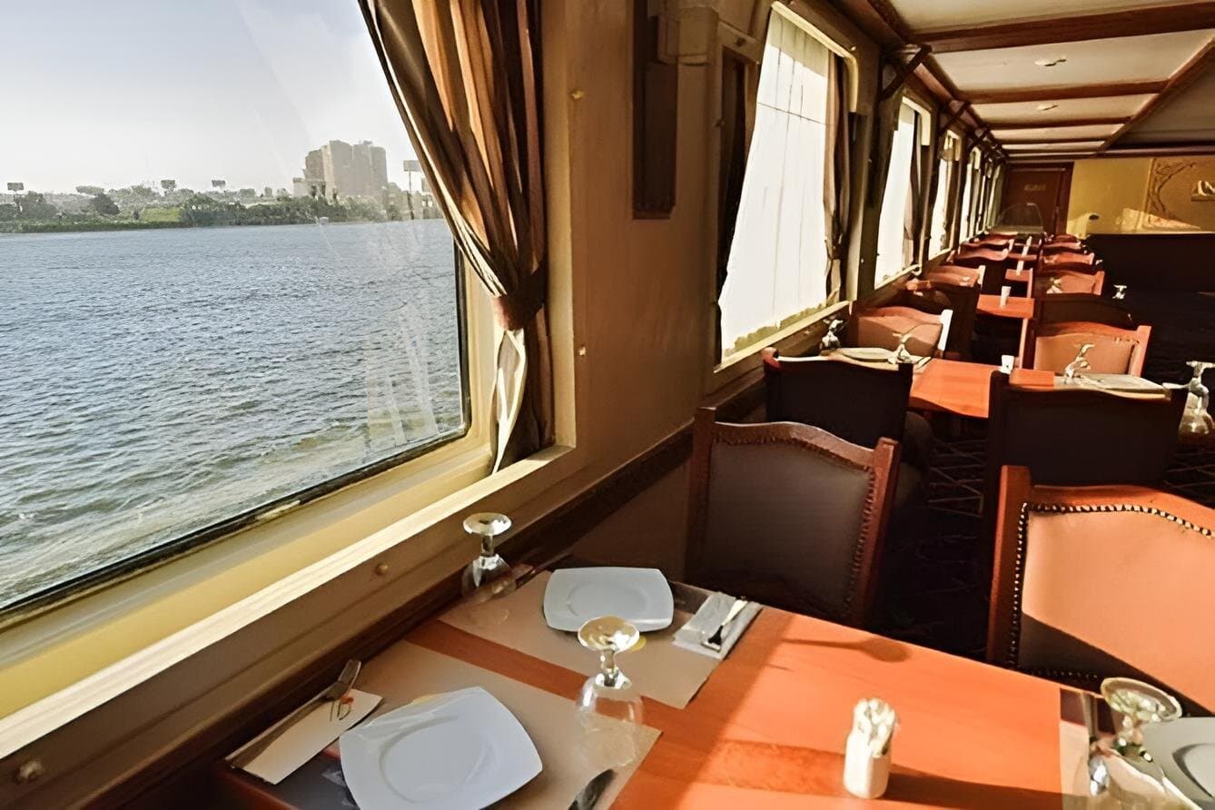 5-Day Nile Cruise of Egyptian Treasures from Luxor to Aswan