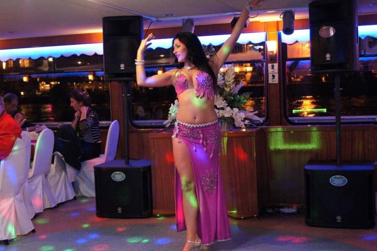 Cairo Nile Dinner Cruise With Tannoura And Belly Dancer Show
