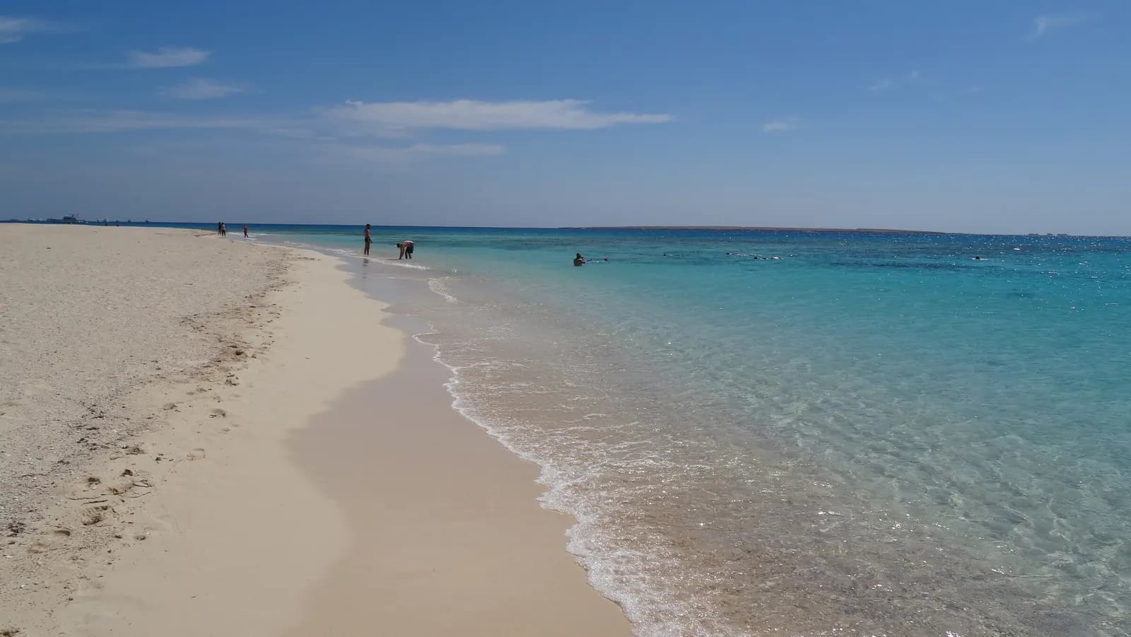 Hurghada: Giftun Island Full-Day Snorkeling with Lunch