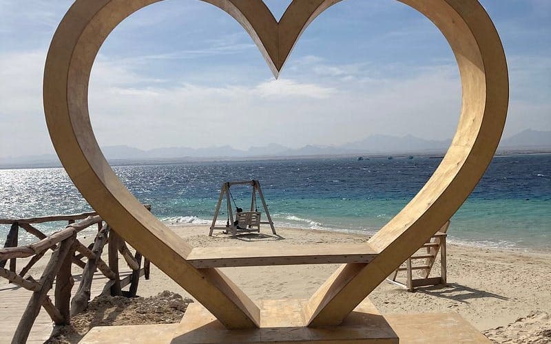 Premium Magawish Island Sea Trip & Coral Reef Stops - Hurghada