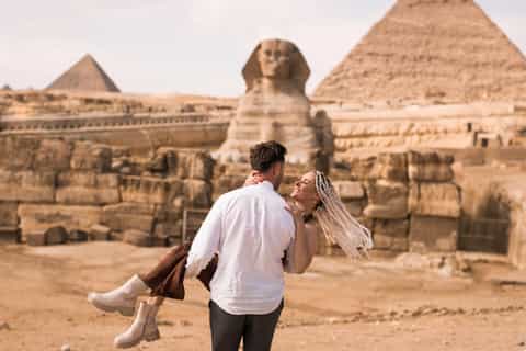 From Cairo: 7-Day Egypt Highlights with Cruise & Balloon