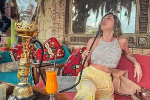 Sharm: Basata Café w/Shisha, Light Bites & Soft Drink by Sea