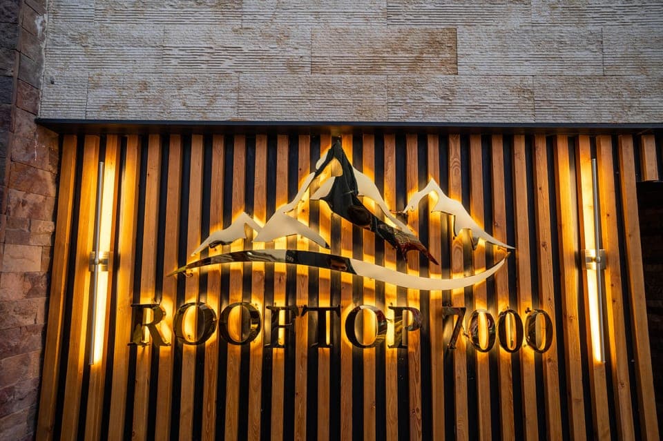 Giza: Lunch with Pyramids All Around You at Rooftop7000