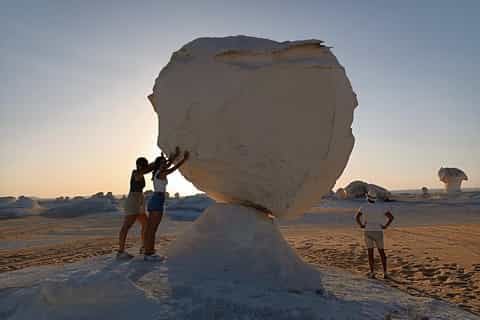Cairo: Bahariya Oasis & White Desert A Private Day Adventure