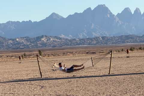 Hurghada: Oasis Sunset Tour with Camel Ride and Stargazing