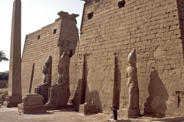 Luxor Full Day Tour and Hot Air Balloon Package including Lunch