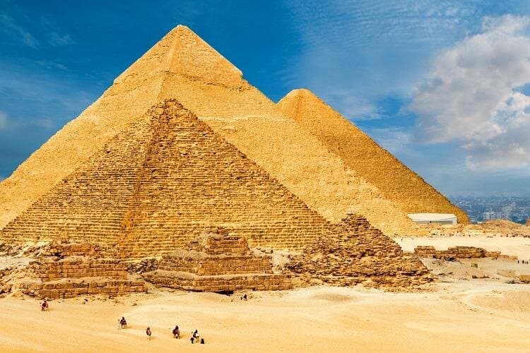 Giza Pyramids , Egyptian Museum & Bazaar By Plane From Hurghada