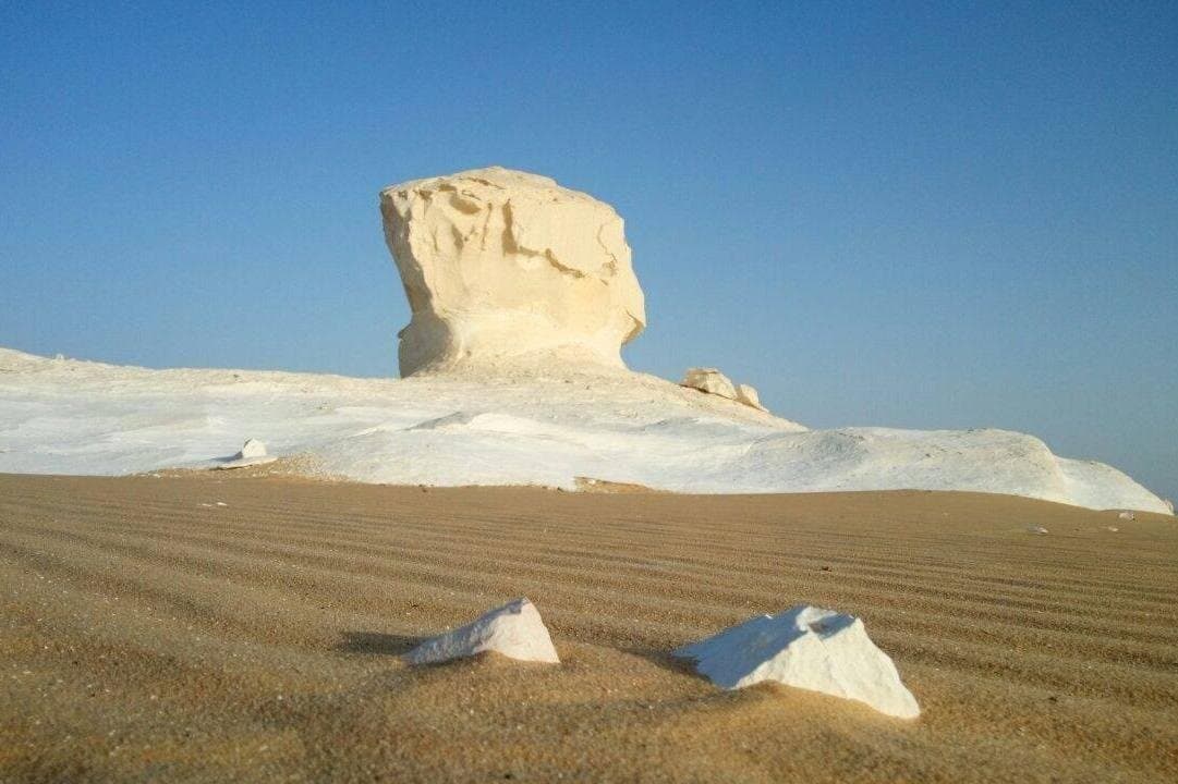 Bahariya Oasis Day Tour with Black & White Desert From Cairo