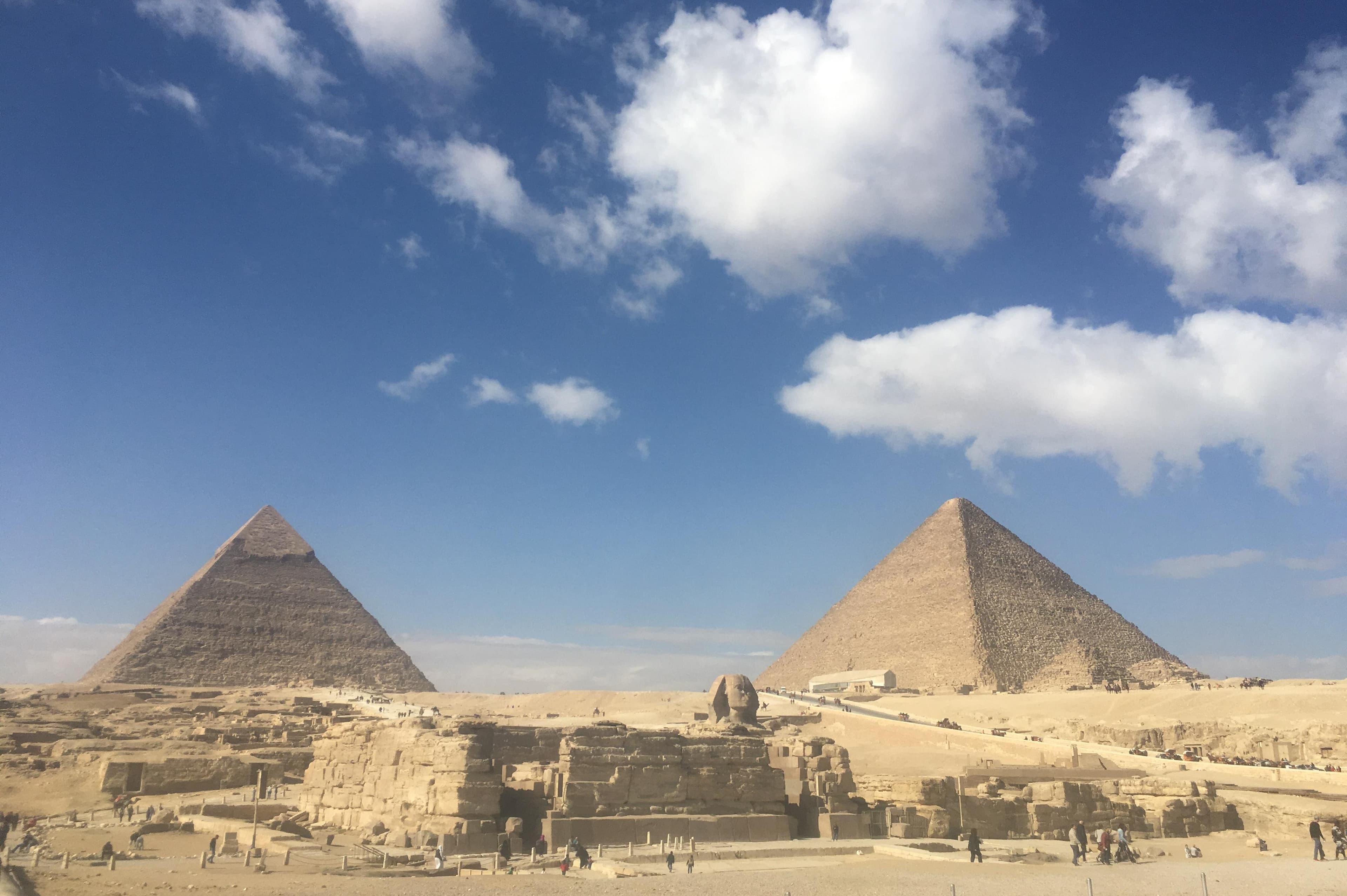 Full Day Private Tour of Giza Pyramids and Egyptian Museum