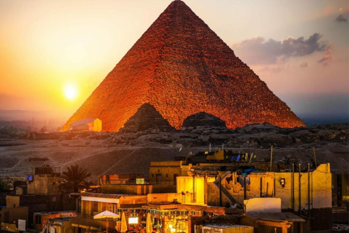 3 Hours Sound and Light Private Show with Dinner in Cairo