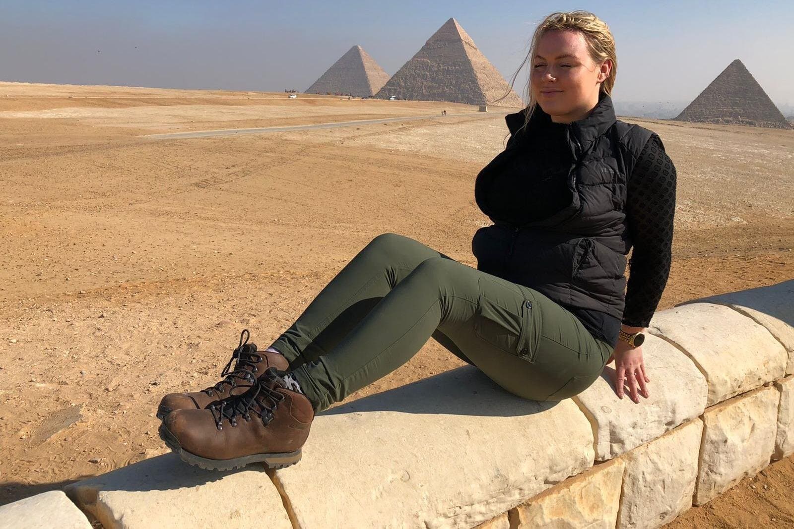 Private Cairo layover tour Giza pyramids , sphinx , camel ride and lunch