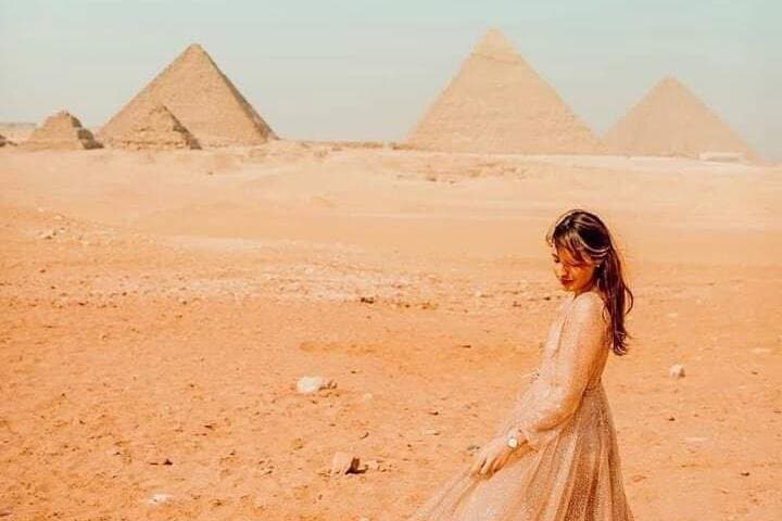 Private Tour to Pyramids & Old Cairo