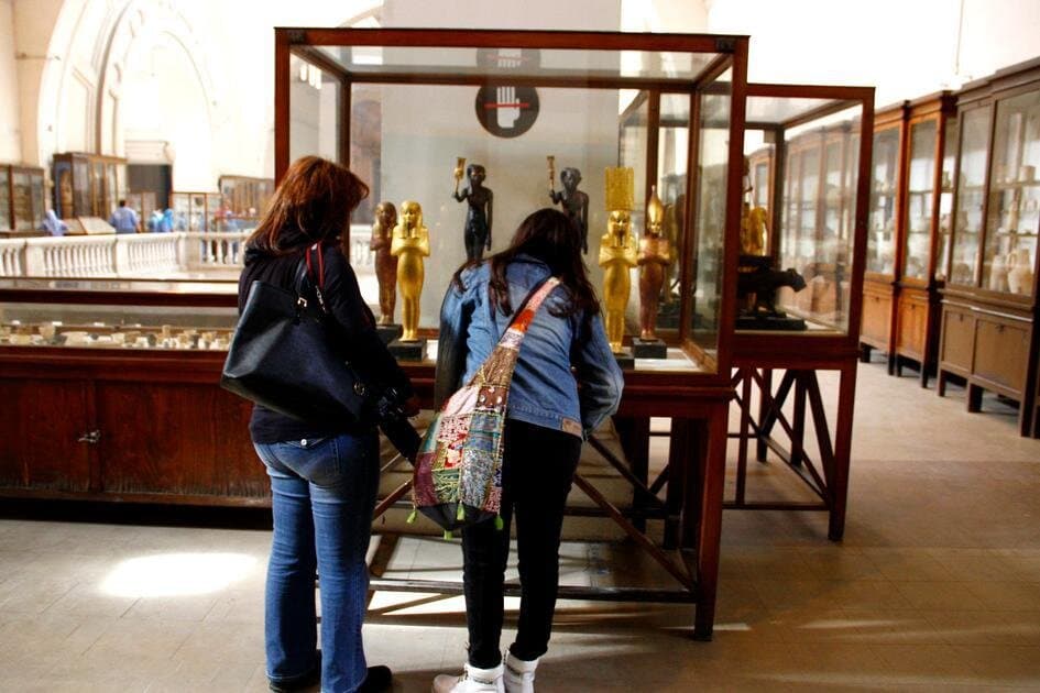 Tour TO EGYPTIAN MUSEUM CITADEL AND KHAN KHALILI BAZAAR