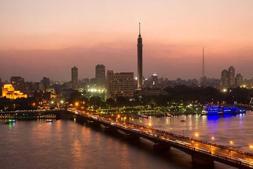 Cairo city tour by night with Cairo tower