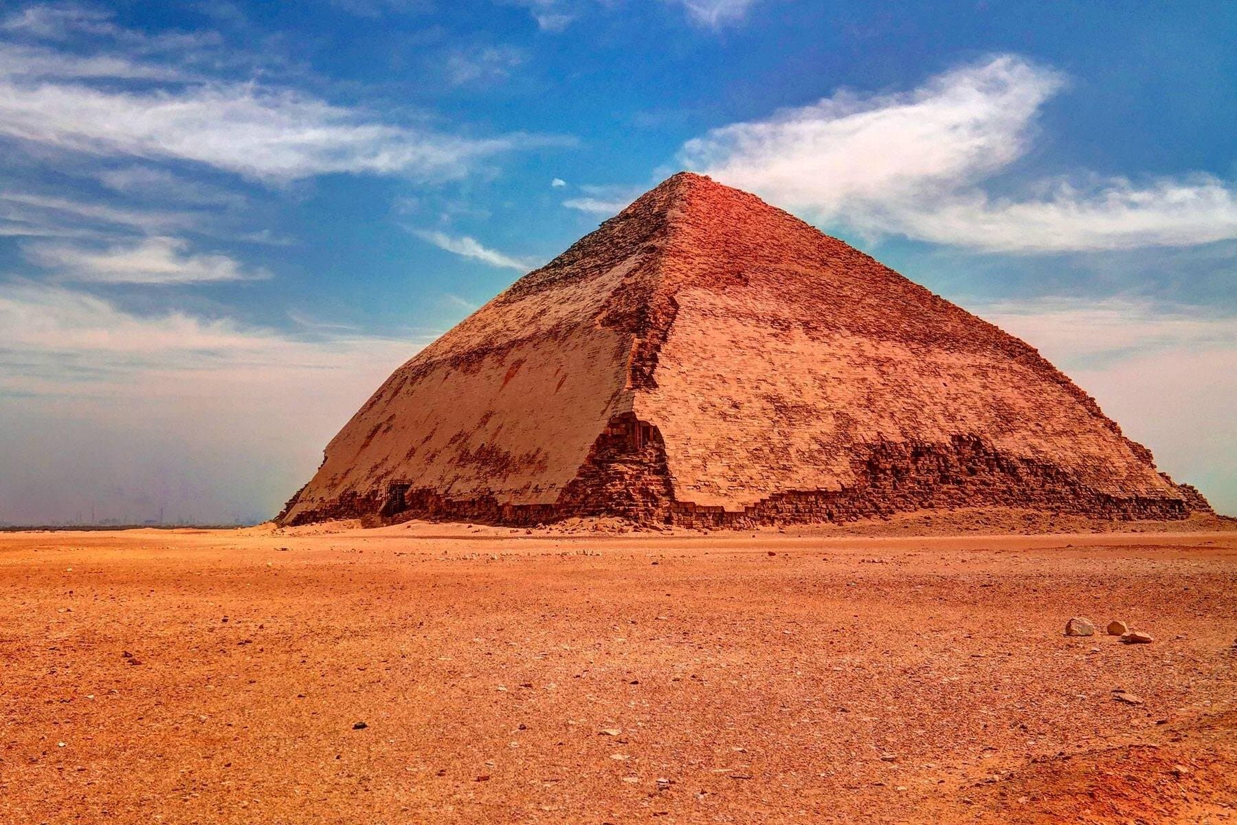 Guide on site tour to Memphis Sakkara & Dahshur Pyramids