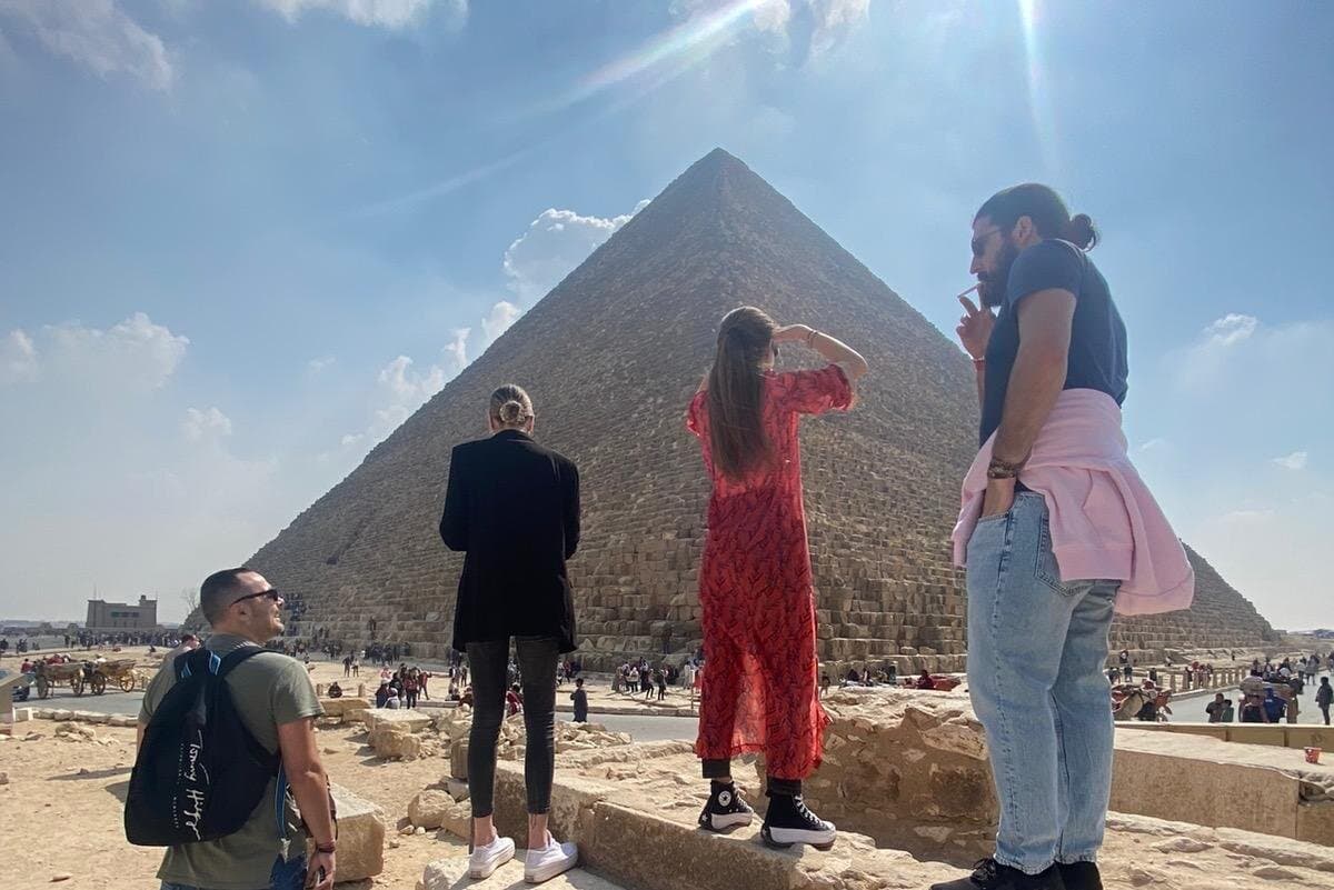 VIP Pyramids Tour and Quad Bike around the Pyramids