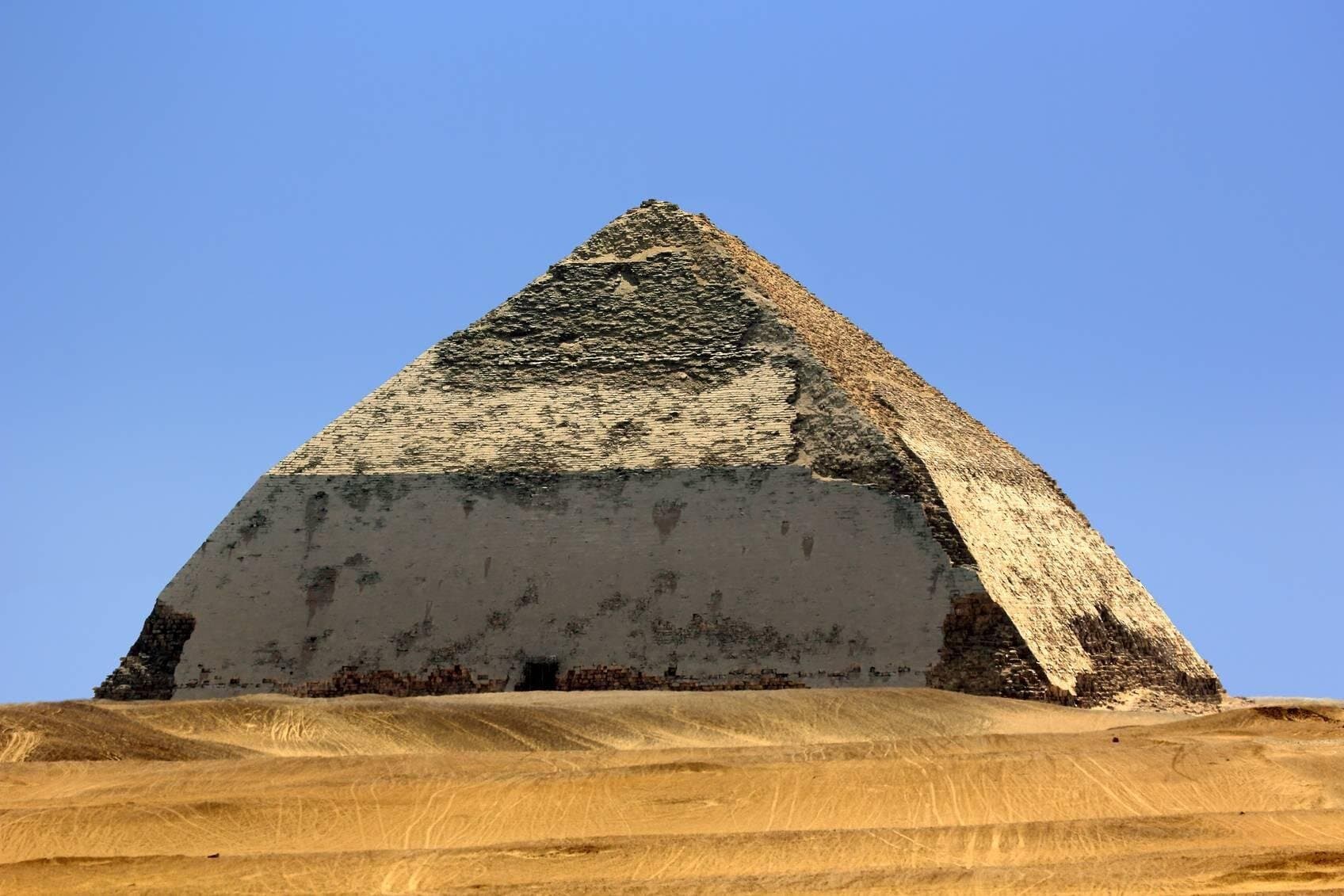 Explore Egypt’s Hidden Gems: Memphis, Sakkara & Dahshur Pyramids
