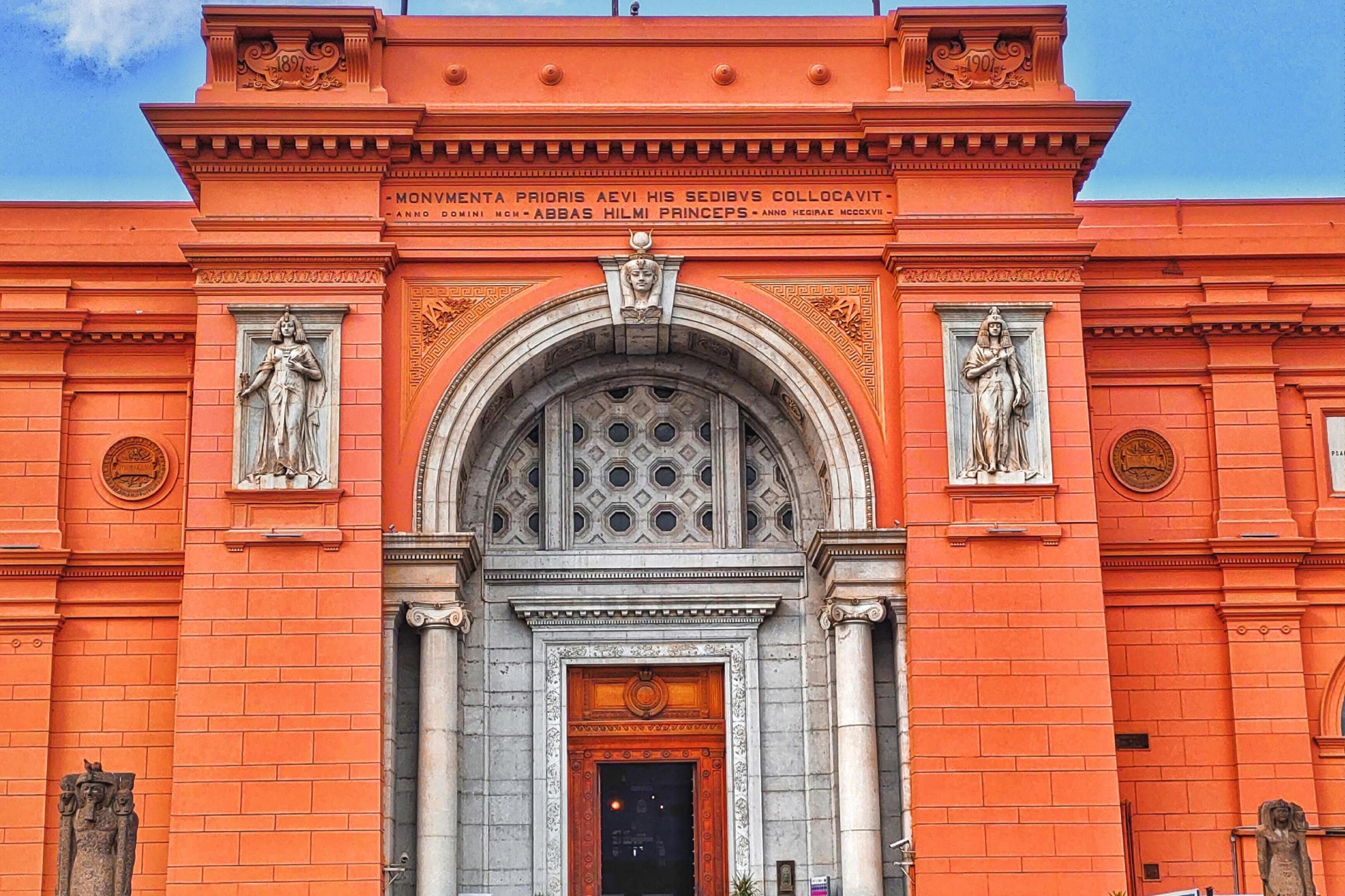 The Egyptian Museum & Giza Pyramids Tour